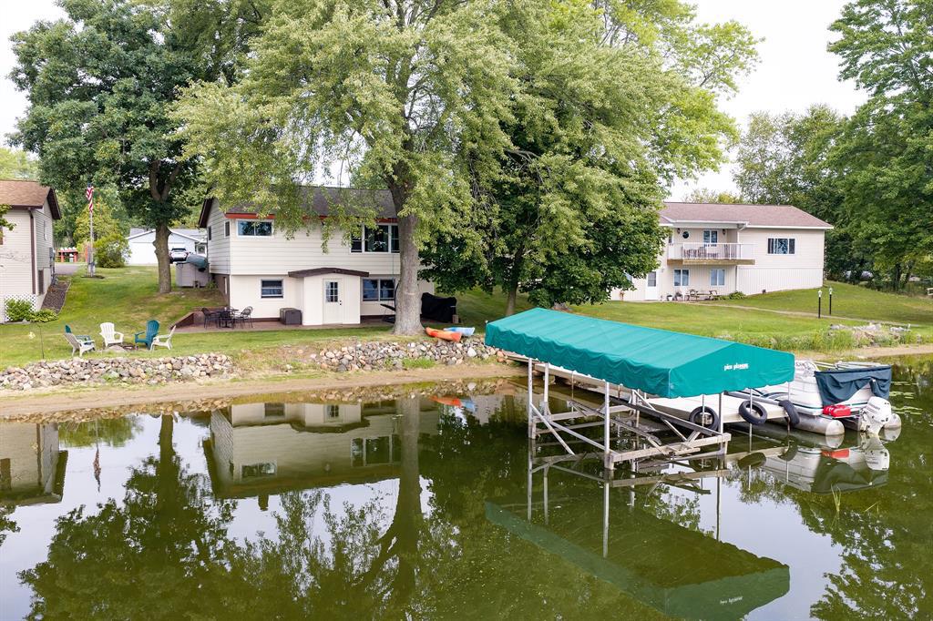 812 Magnor Lake Lane — photo