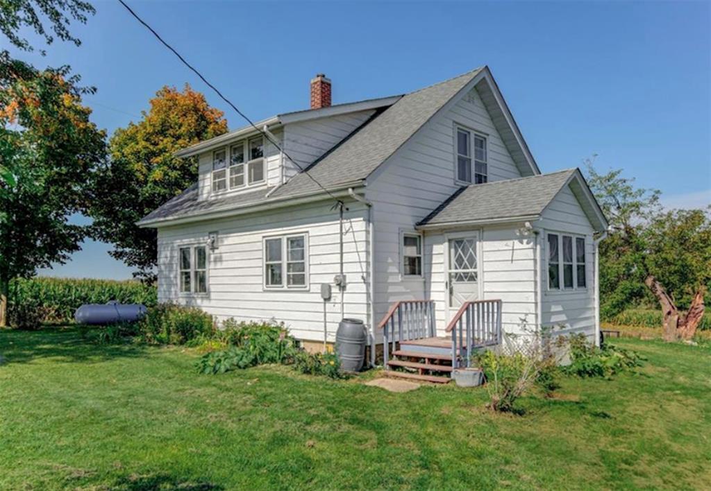 W3290 County Road G — photo