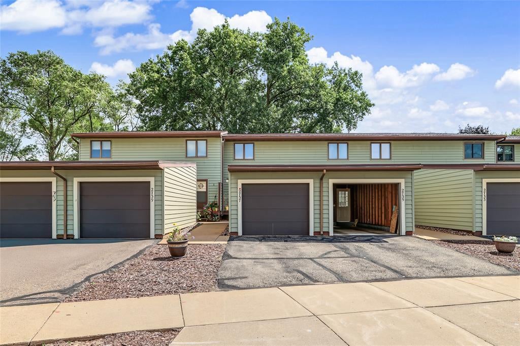 2737 Morningside Drive — photo