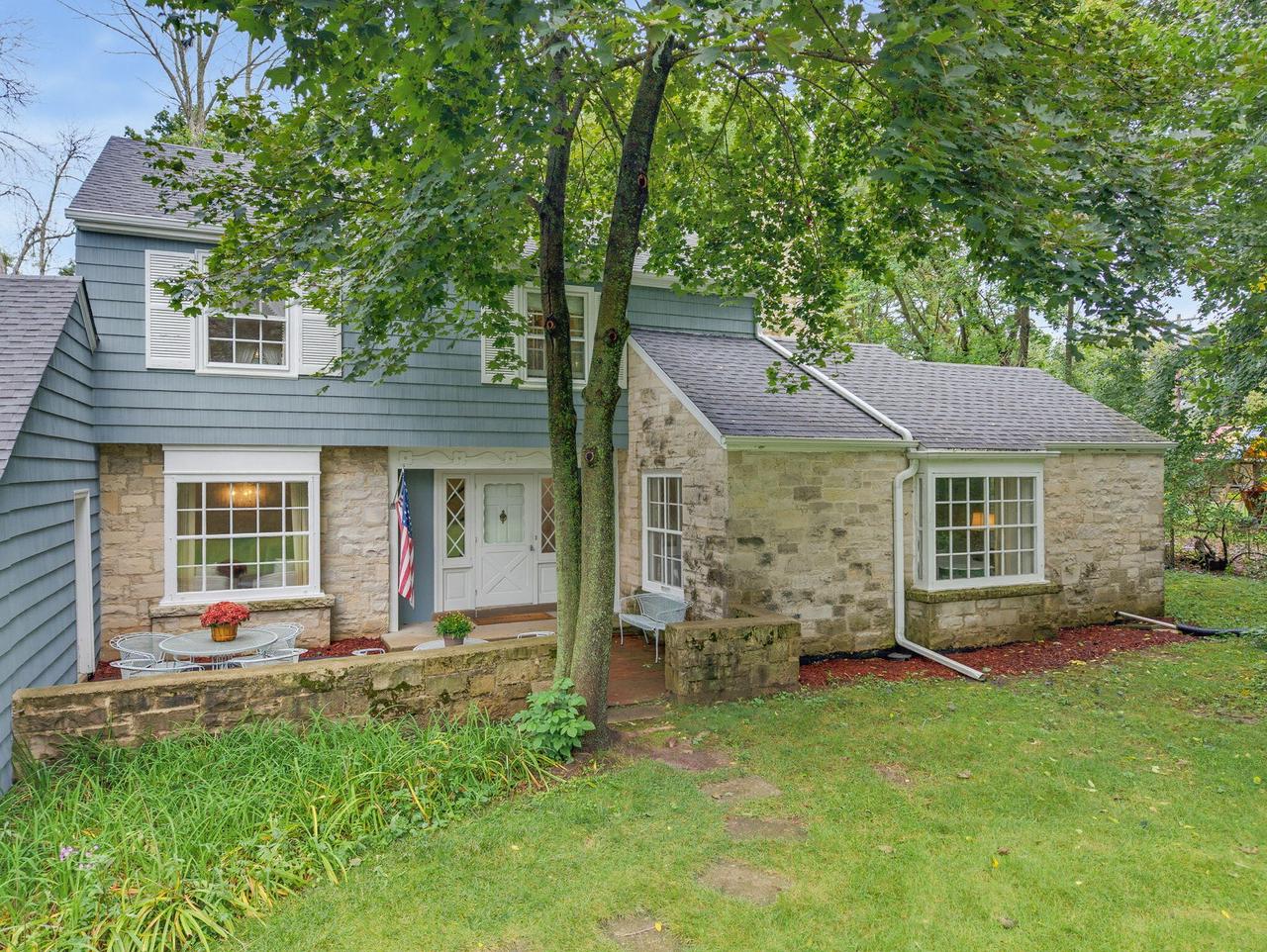 805 E Hyde Way — photo