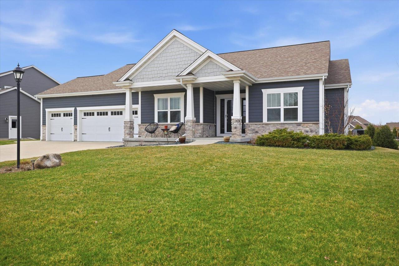W136N6171 Weyer Farm Drive — photo
