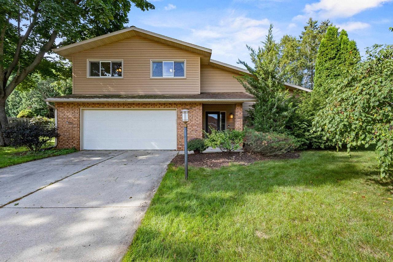 5413 Jonquil Court — photo