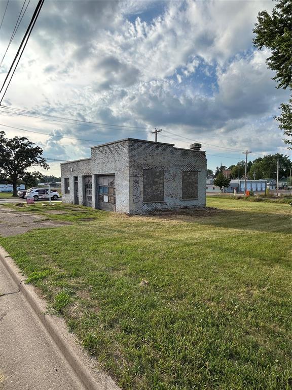 401 E Maple Street, Stanley, WI 54768 — photo 3
