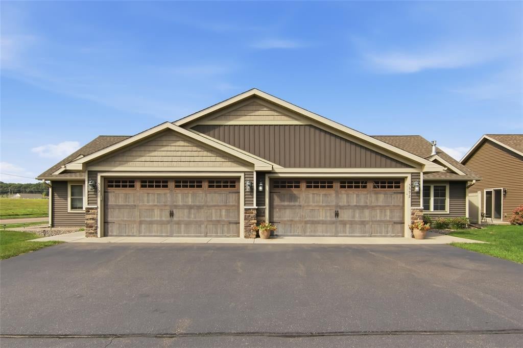 5592 Green Park Drive — photo