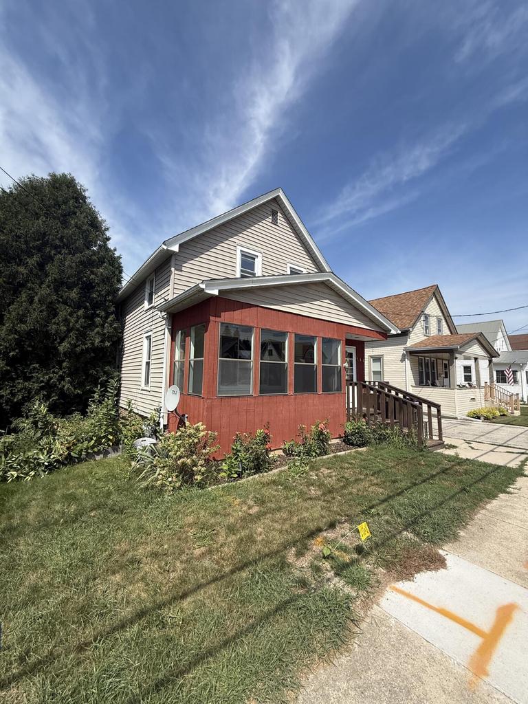 762 Pine Street — photo