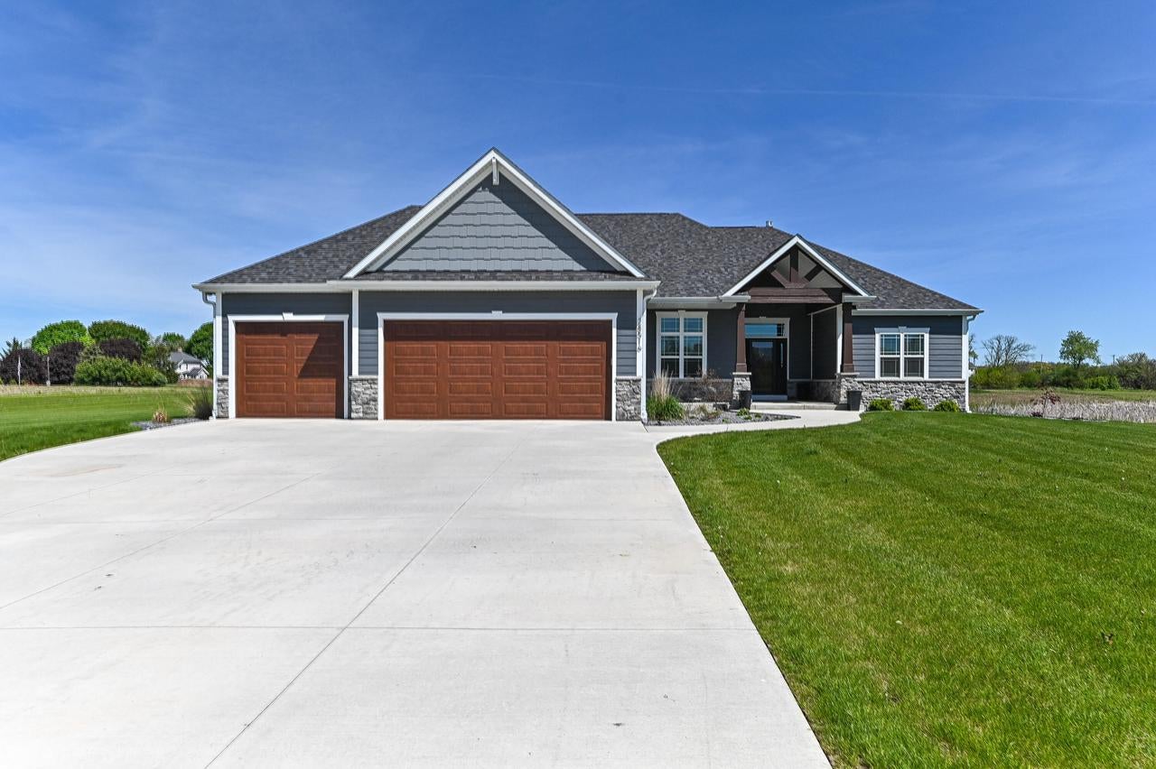 28516 Blue Crane Court — photo