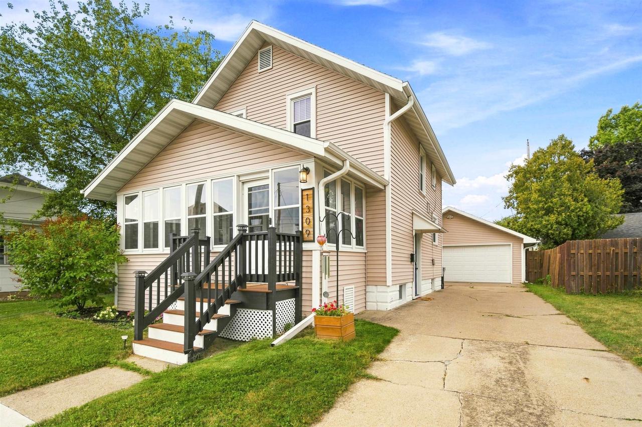 1309 N Morrison Street — photo