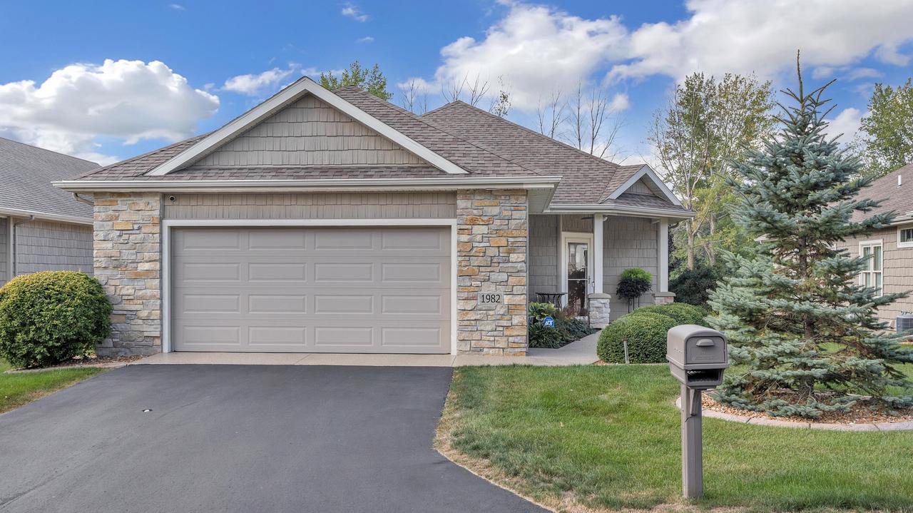 1982 Golf Course Drive — photo