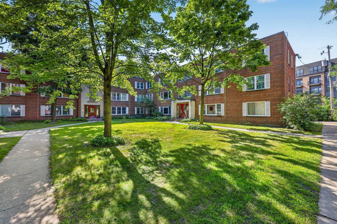 36 Sherman Terrace 3 — photo
