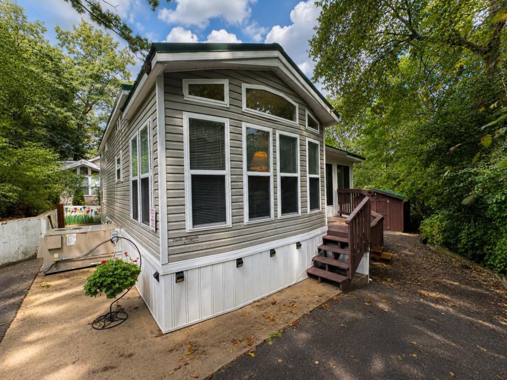 35 Highview Lane — photo