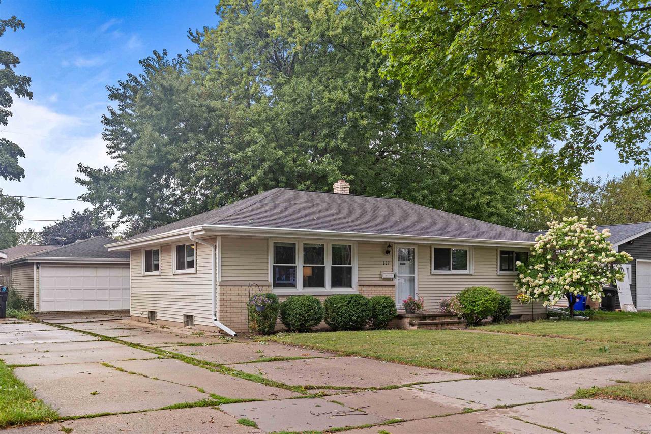 807 S Christine Street — photo