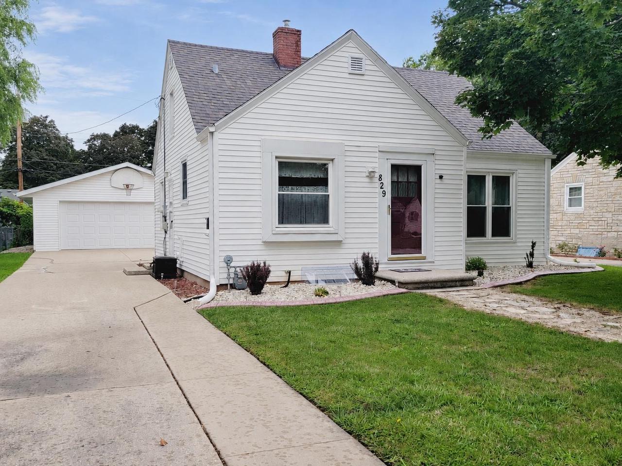 829 N Buchanan Street — photo