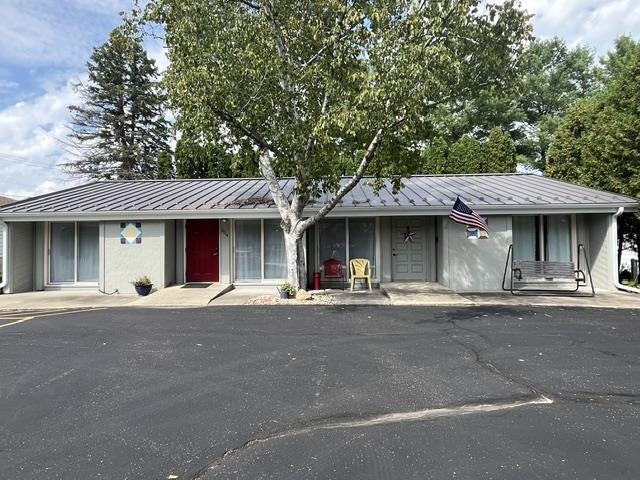 604 Scott Street — photo