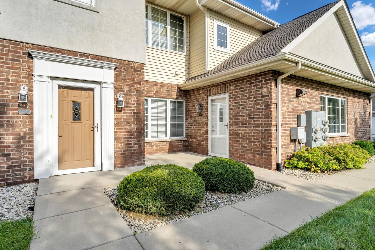 1734 Parkstone Terrace 74 — photo