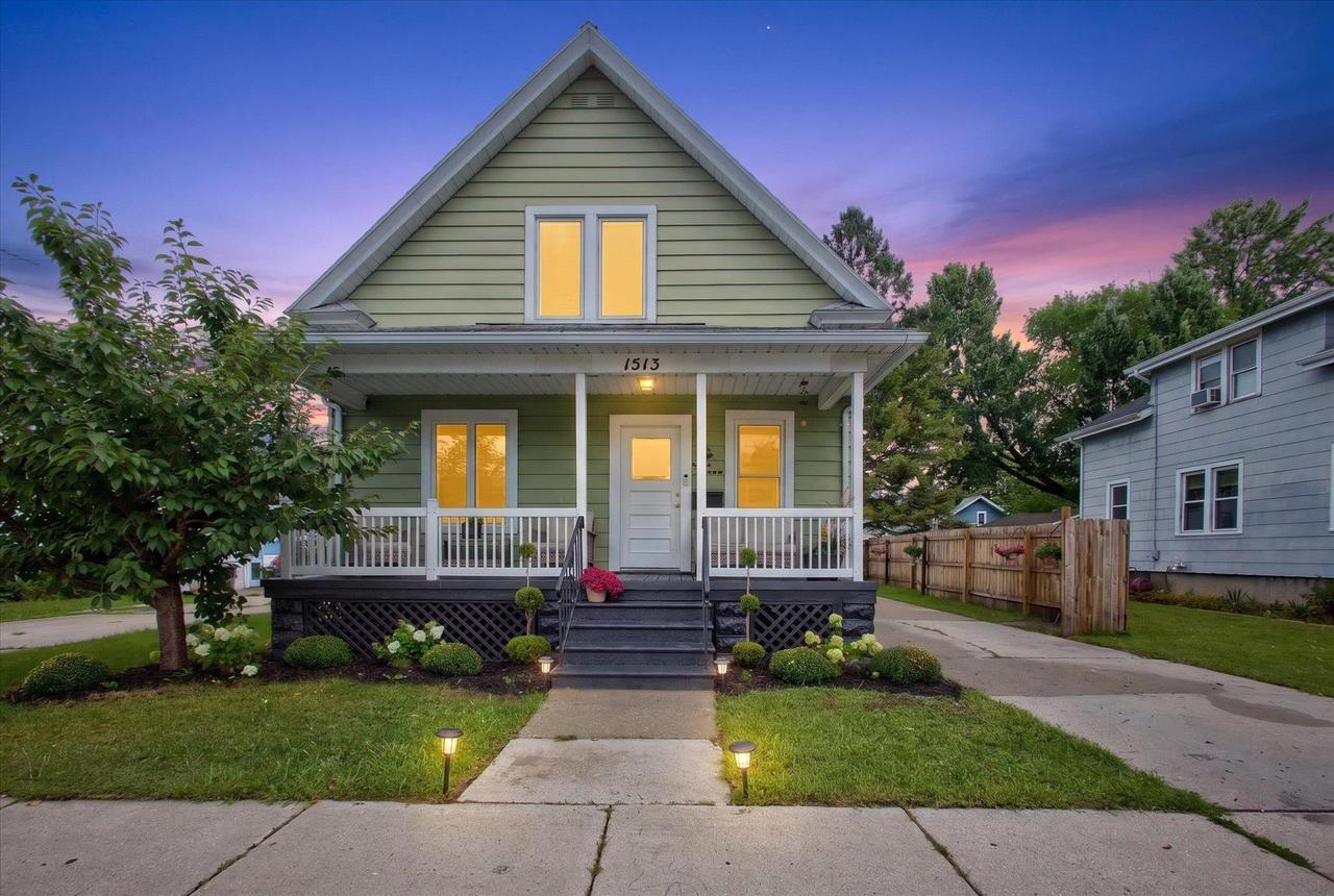 1513 Morrow Street — photo