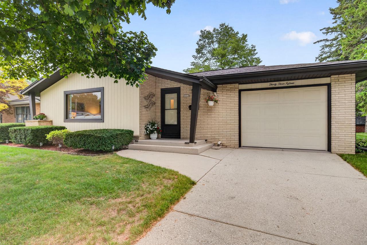 3315 Hickory Circle — photo