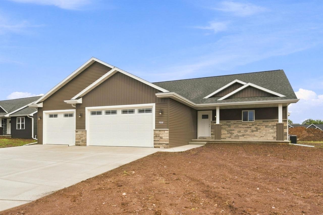 W7032 Jaclyn Lane — photo