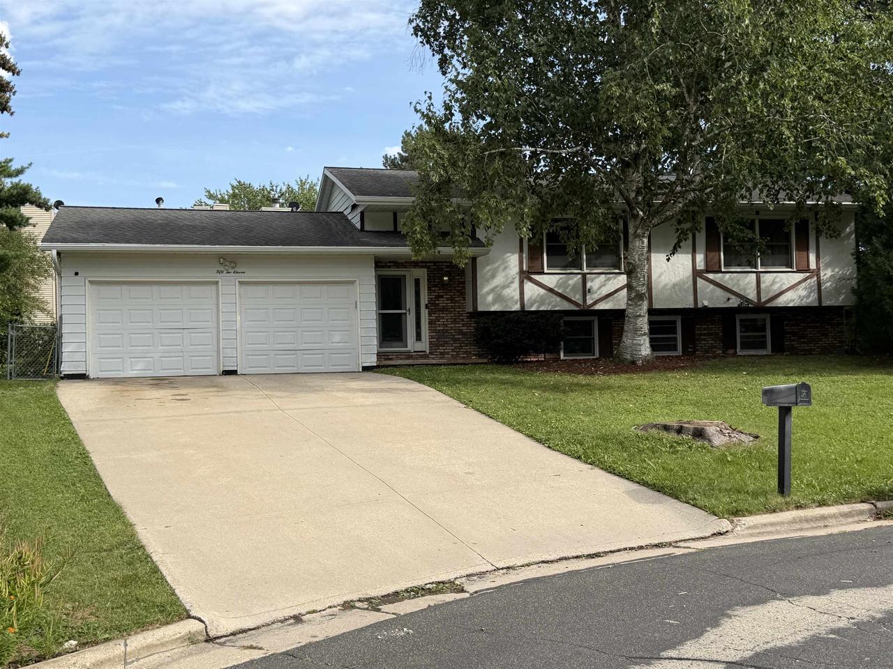 5211 Big Bow Court — photo