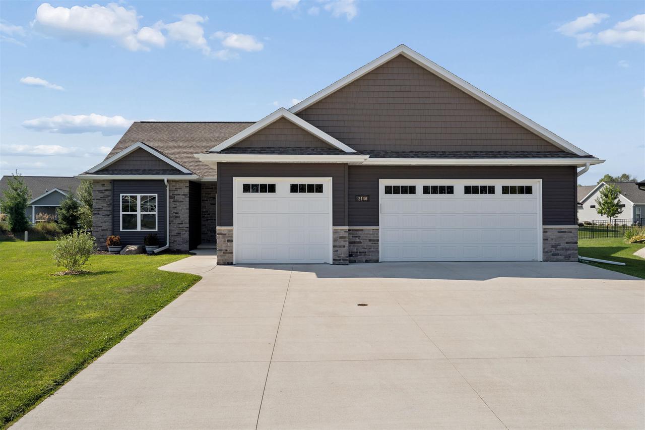 2146 Caroline Court — photo