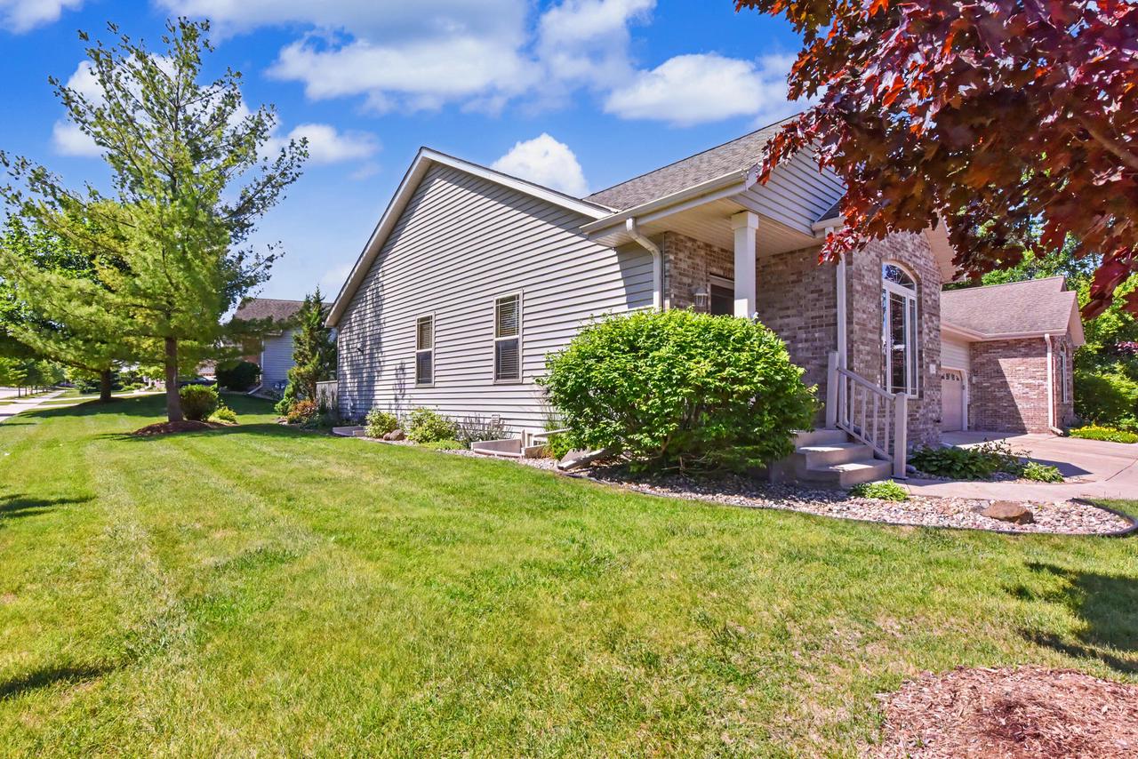 124 Meehan Circle — photo