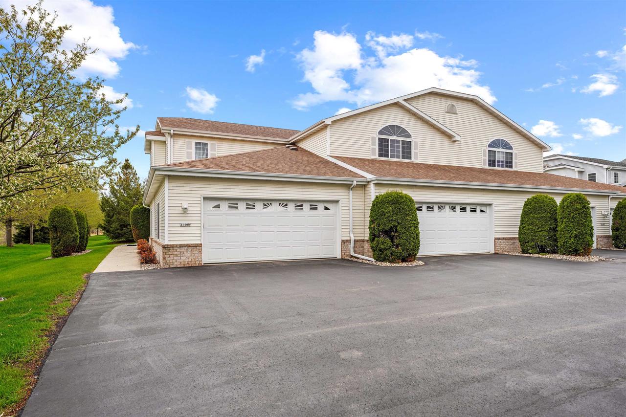 3150 White Tail Lane — photo