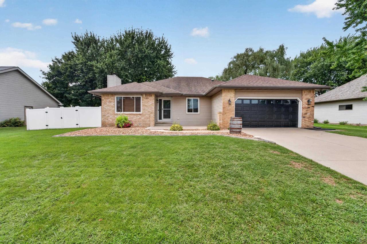 408 Pinehurst Drive — photo