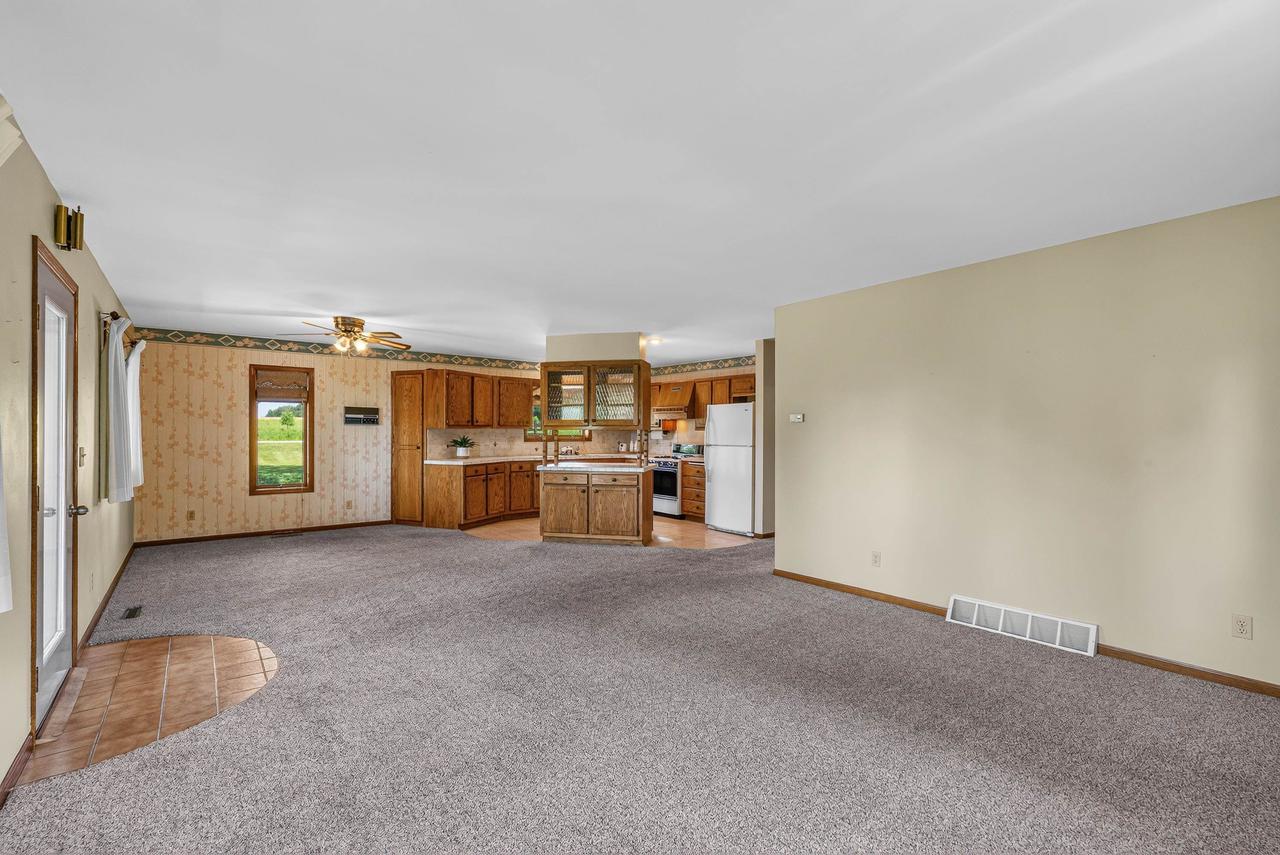 n4084 sock rd, REESEVILLE WI 53579 — photo 3
