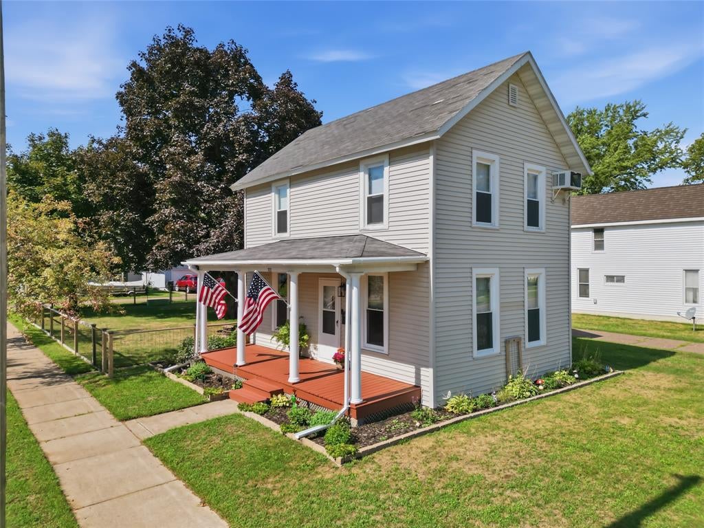 322 Court Street — photo