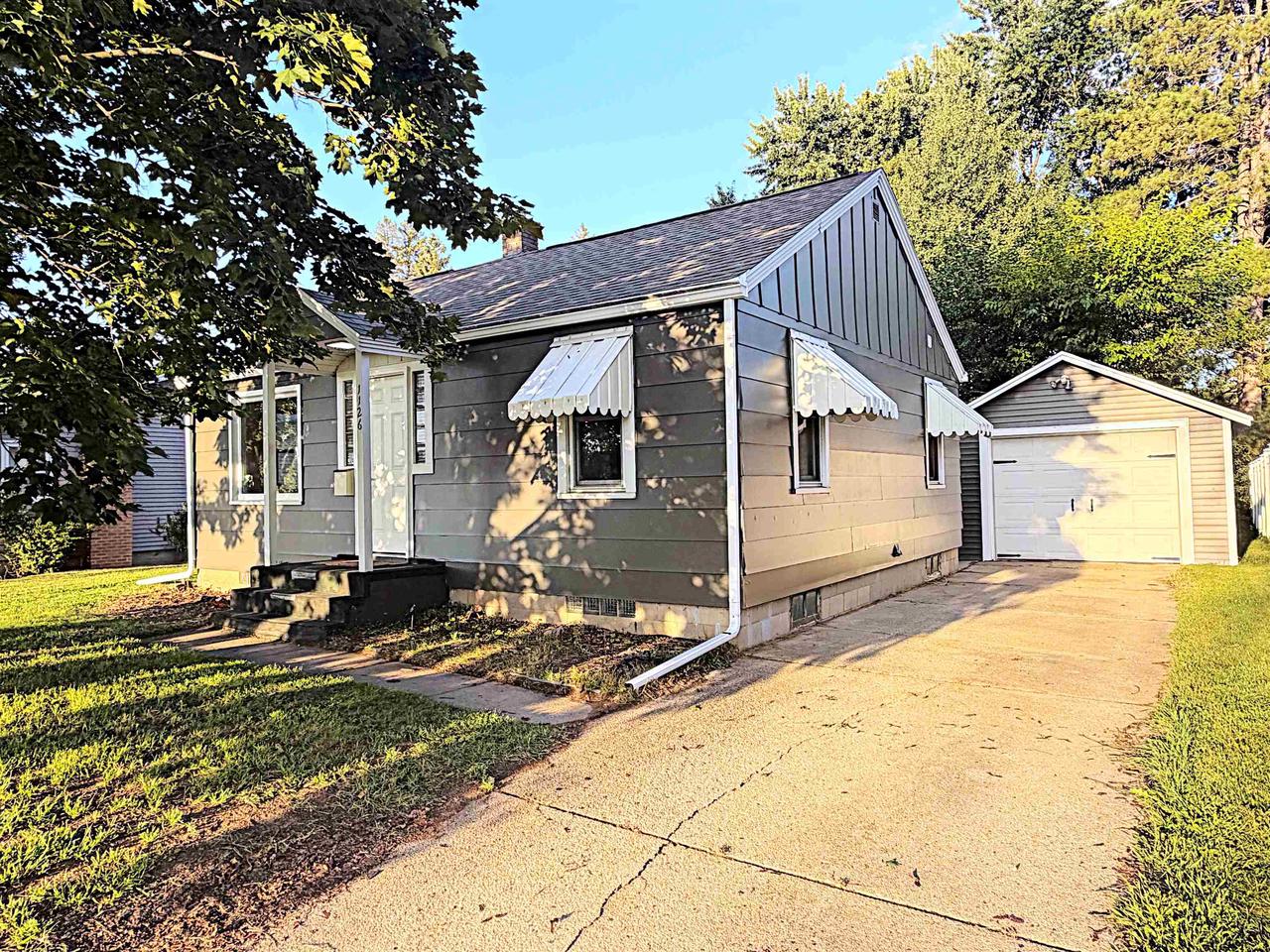 1126 S Evergreen Street — photo