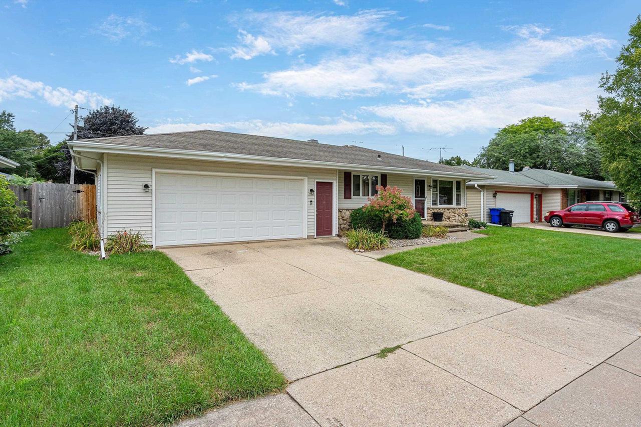 415 S Midpark Drive, Appleton, WI 54915 — photo 2