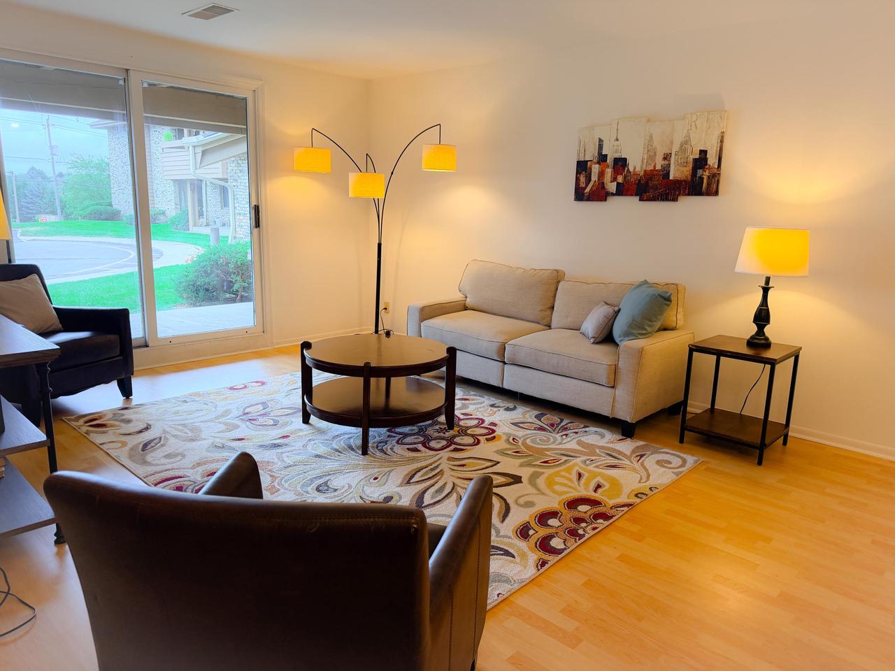 2101 W Good Hope Road 102 — photo