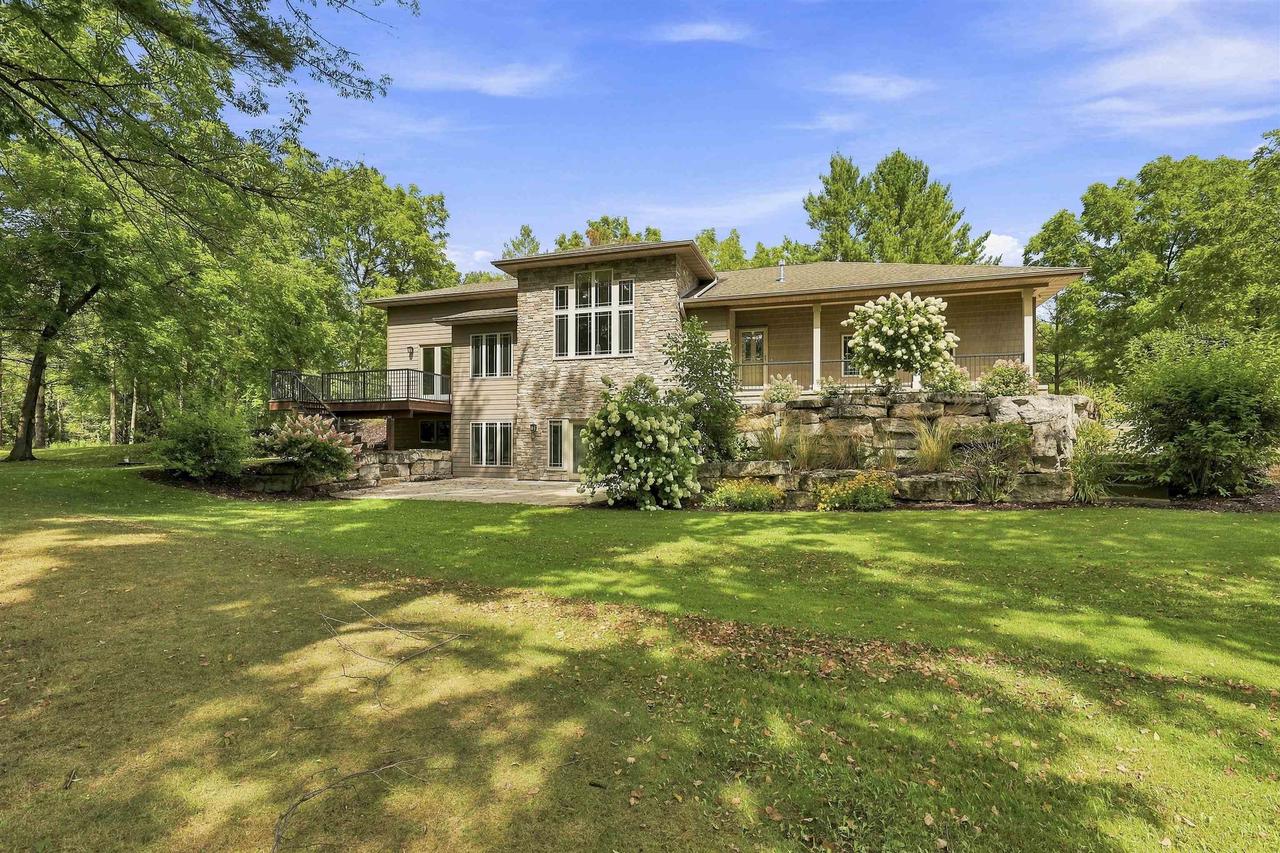 9818 Decker Road — photo