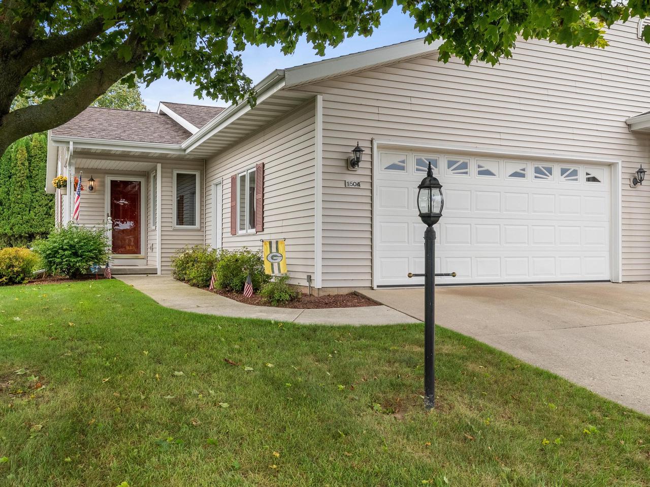 1504 Deer Brook Drive — photo