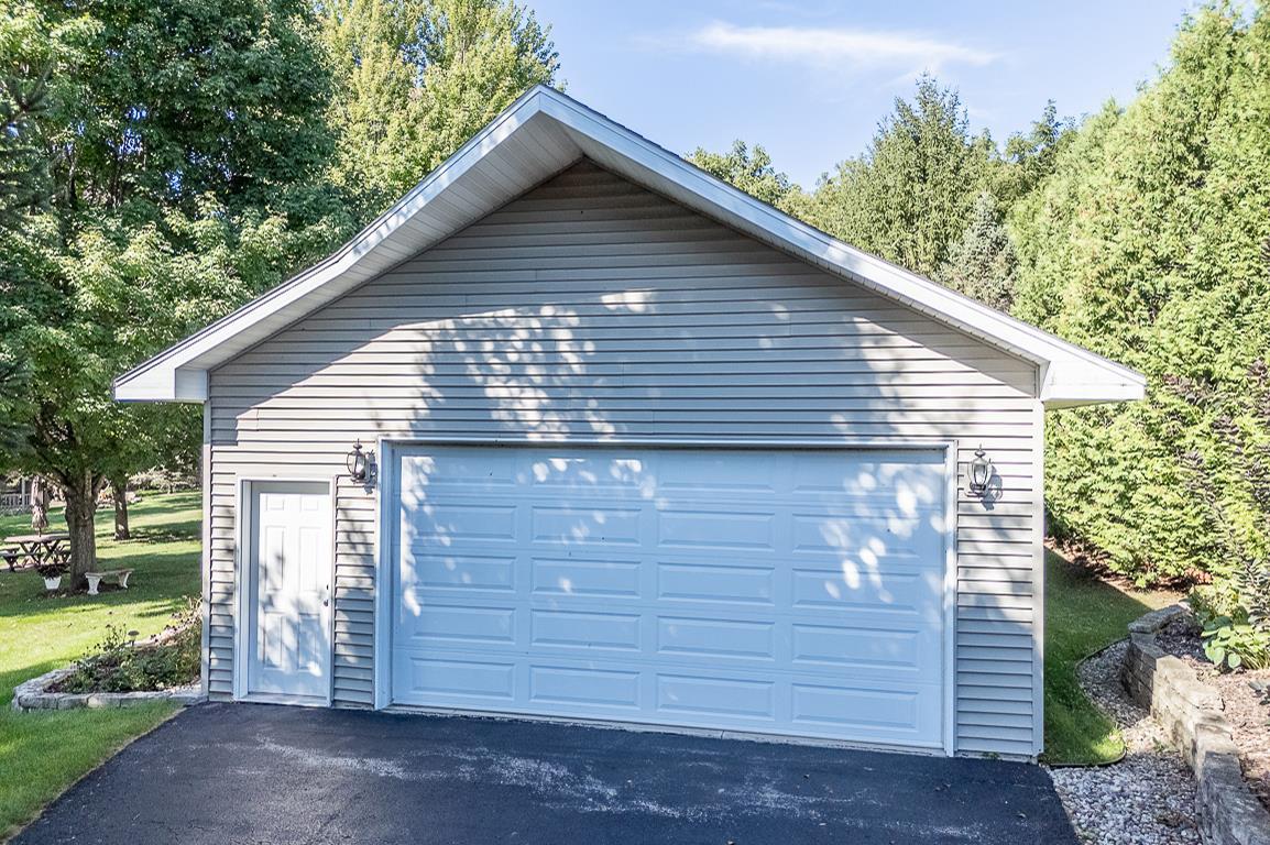 N1145 Roena Lane, Dale, WI 54944 — photo 2
