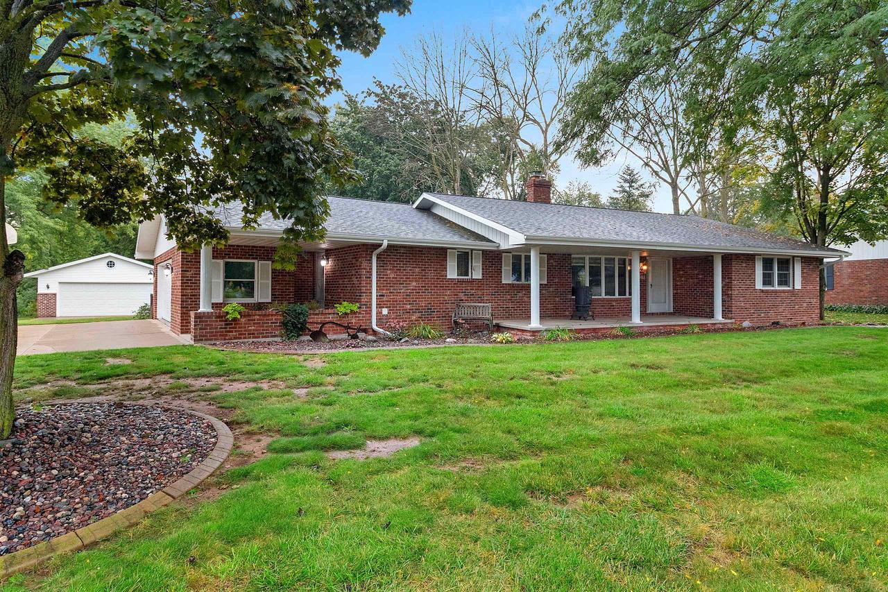 608 Woodside Drive — photo