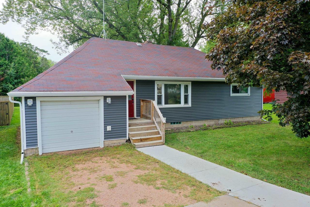 316 Lincoln Street — photo