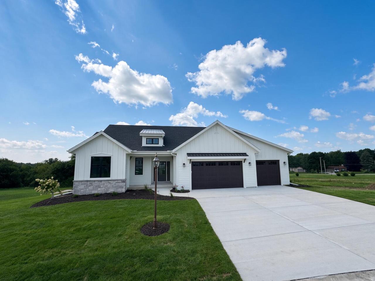 S54 W25415 Pebble Brook Court — photo