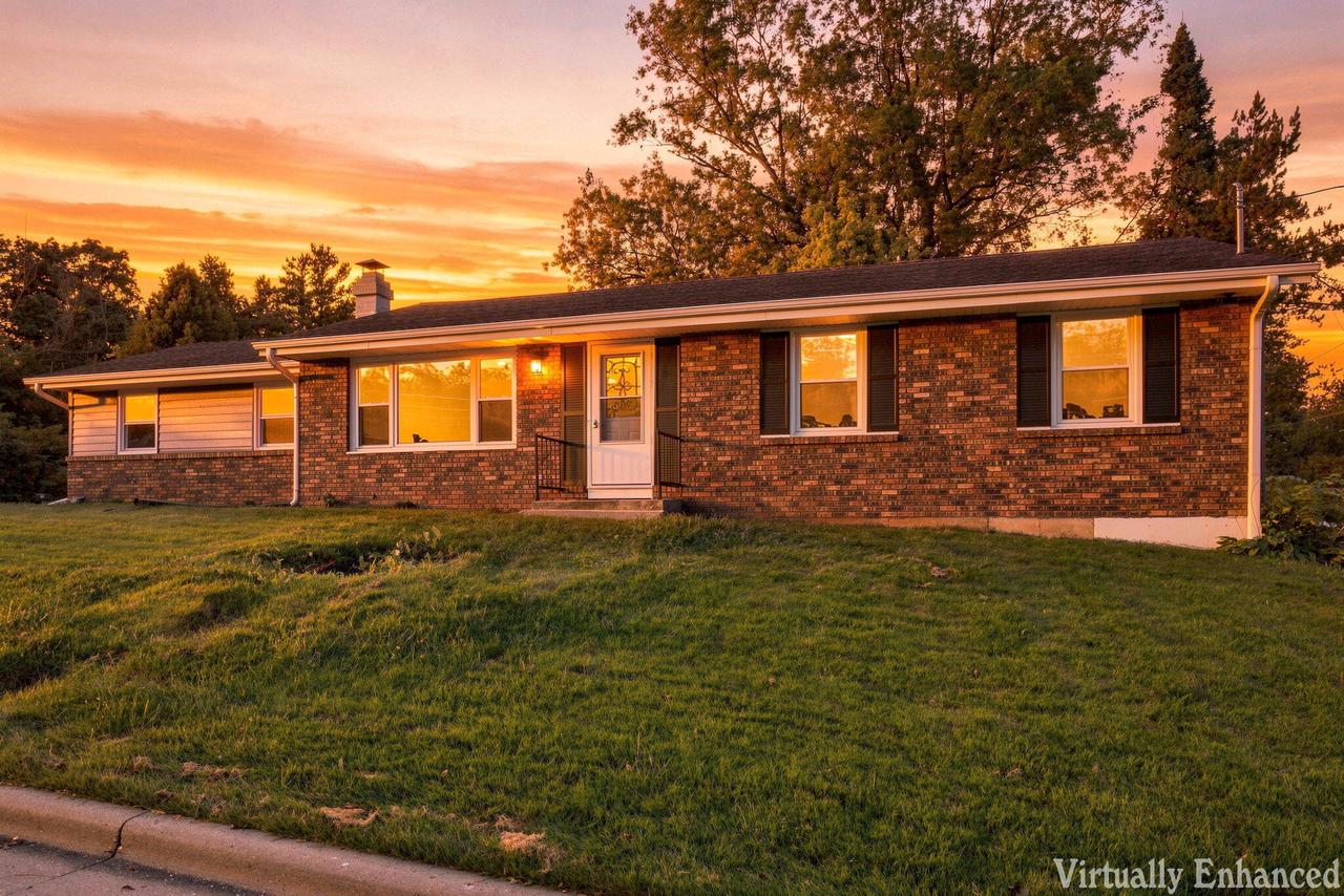 544 Sunset Vale — photo