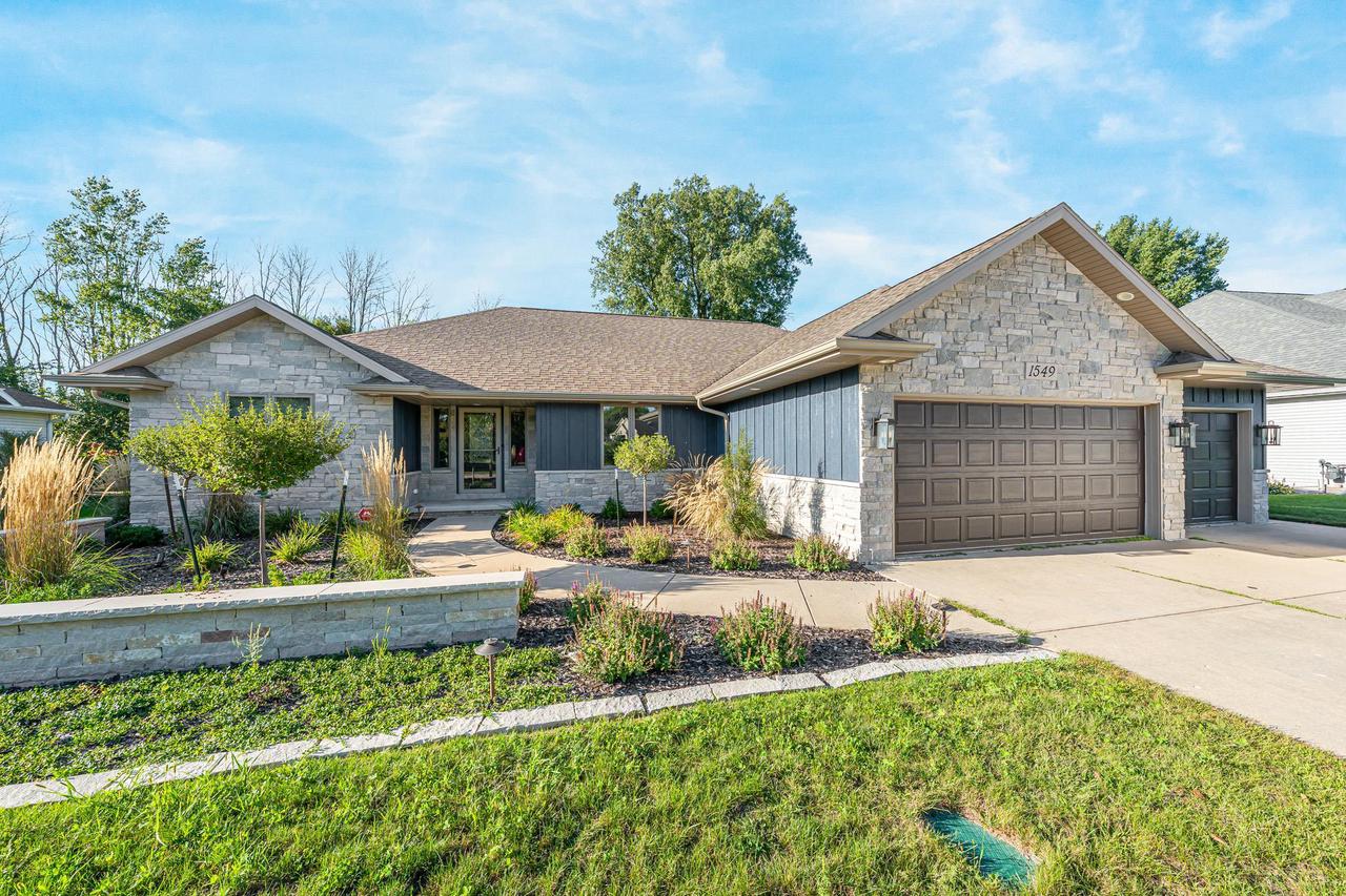 1549 Belle Plane Circle — photo