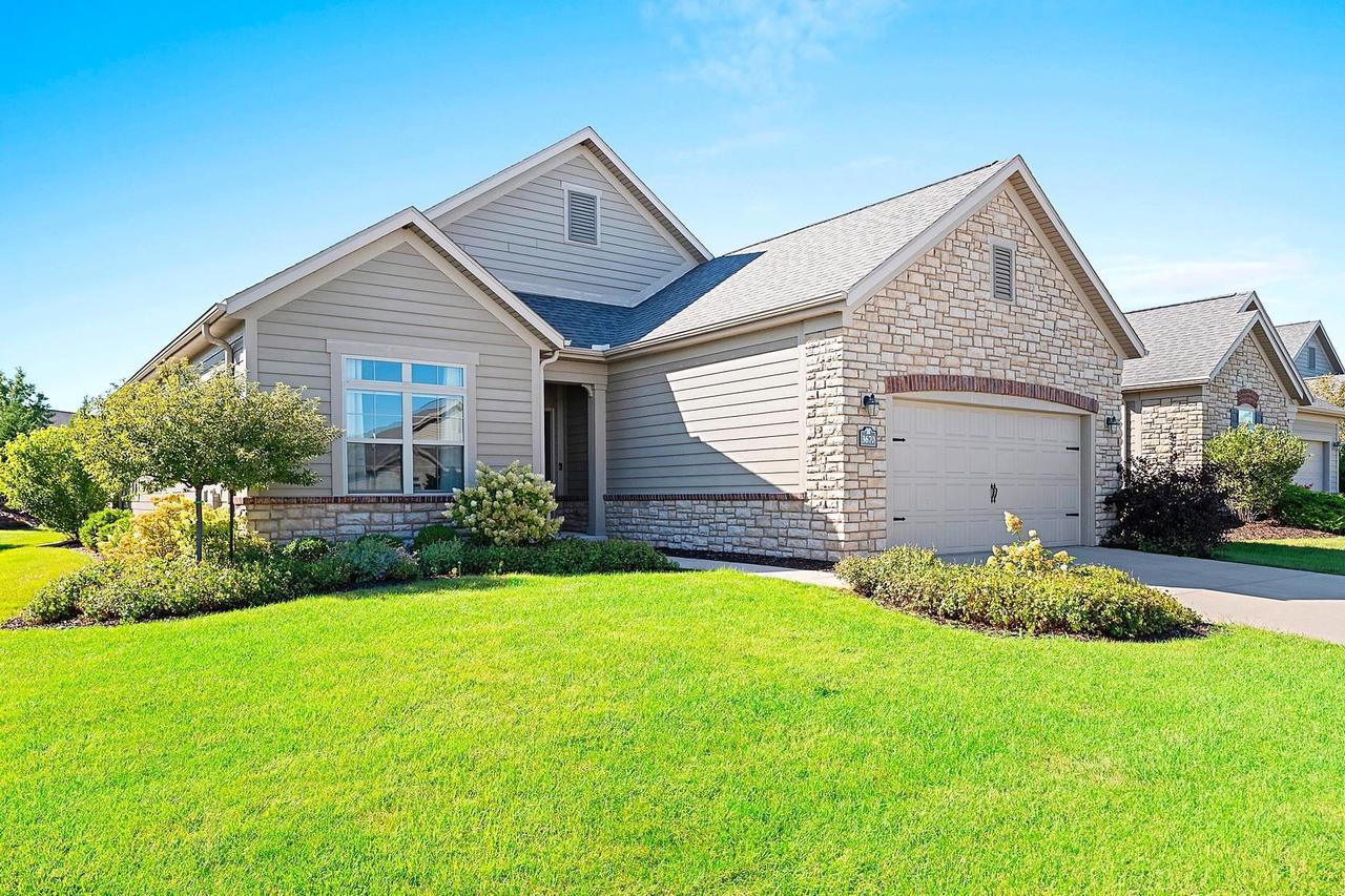 3670 Ponds Edge Court — photo