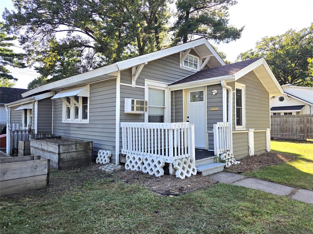116 W Bundy Street — photo