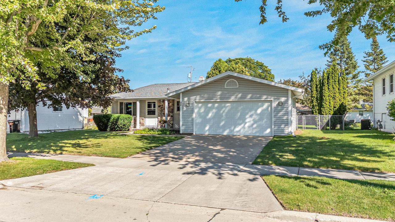 506 S Midpark Drive — photo