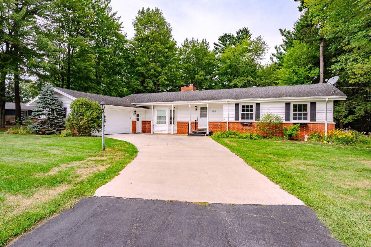 9010 Reed Road — photo