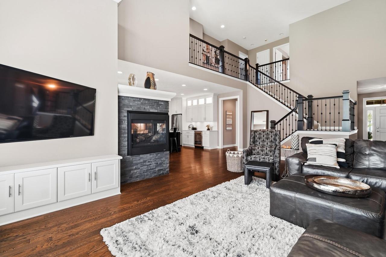 W79N367 Prairie View ROAD, Cedarburg, WI 53012 — photo 2