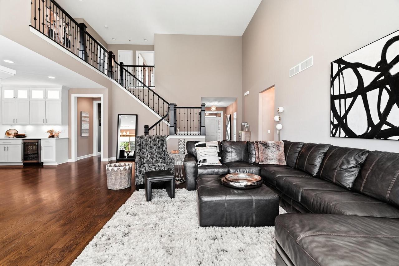 W79N367 Prairie View ROAD, Cedarburg, WI 53012 — photo 3