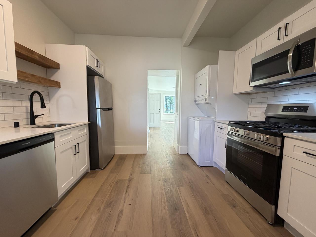 59 E Walworth Avenue — photo