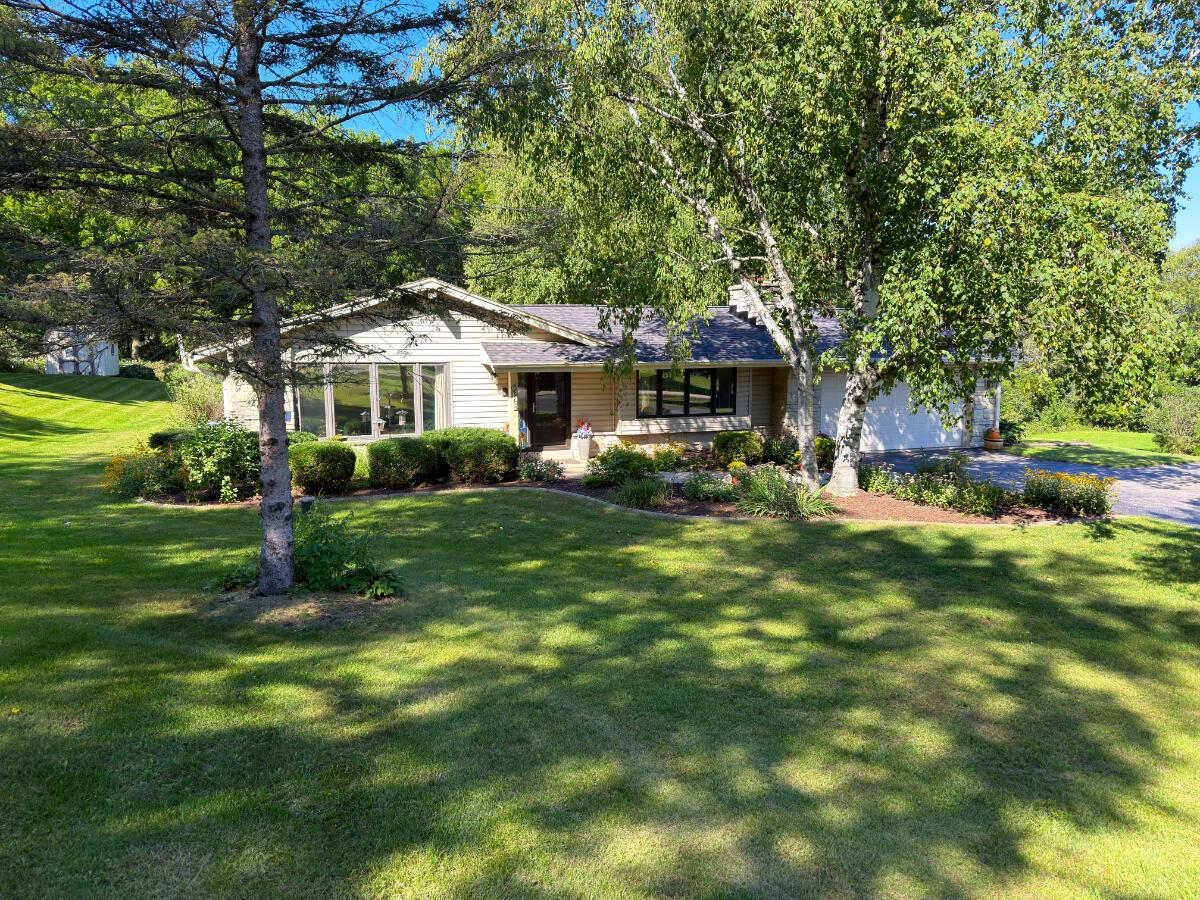 W240N4035 Swan Road — photo