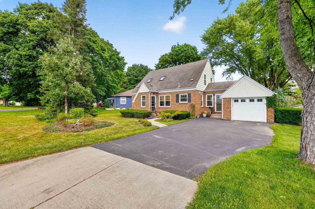 186 Hillcrest Circle — photo
