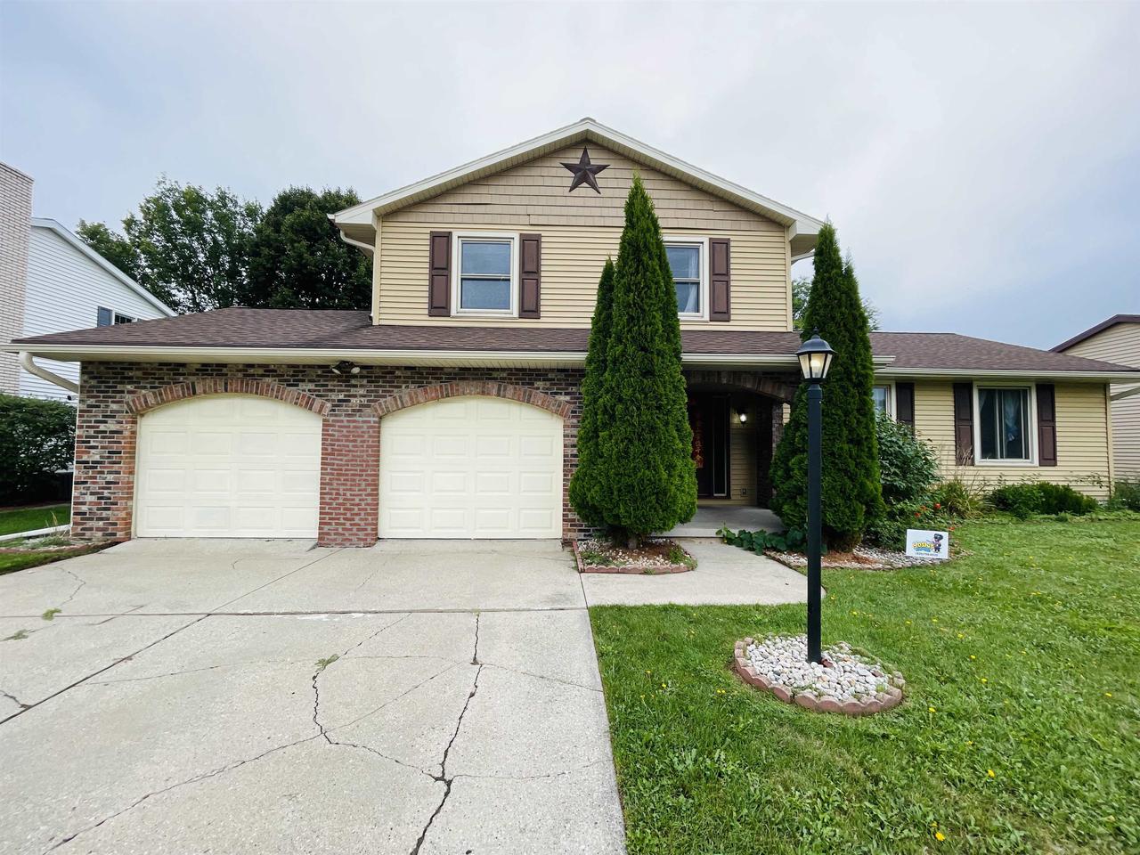 2565 Carmel Lane — photo