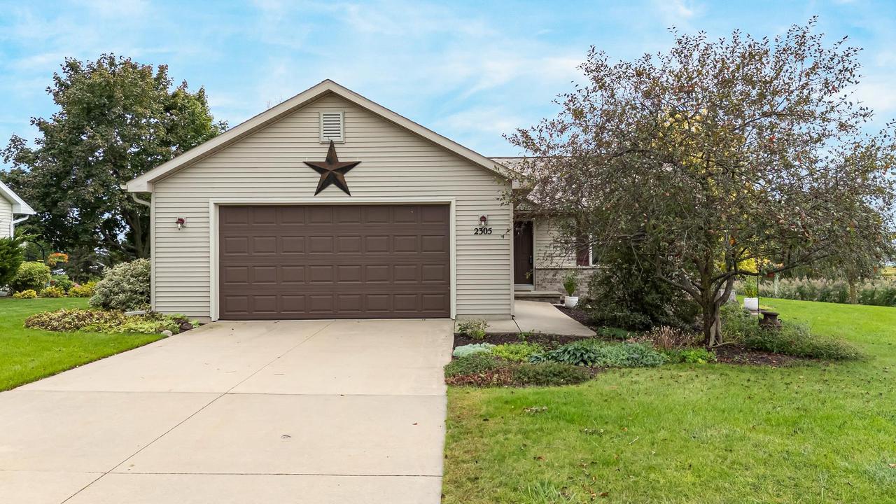 2305 Hearthstone Drive — photo
